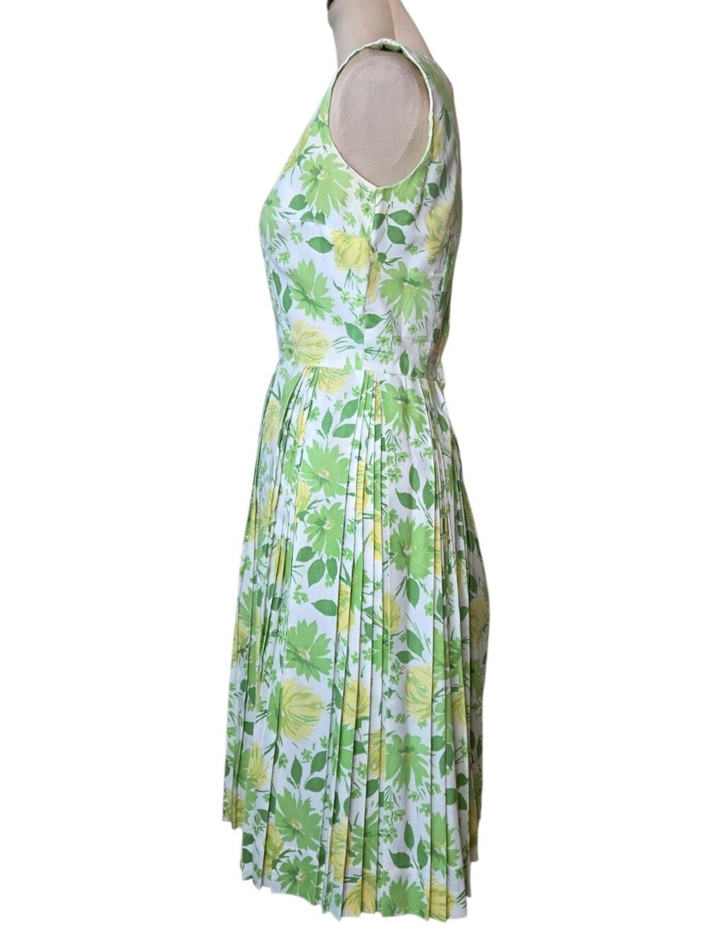 Vintage 1960s Green Yellow Floral Pleated Cotton Dress USA Union Made - Picture 3 of 16